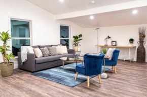 LOCATION !!! Modern and Spacious 3 BR/10 guests